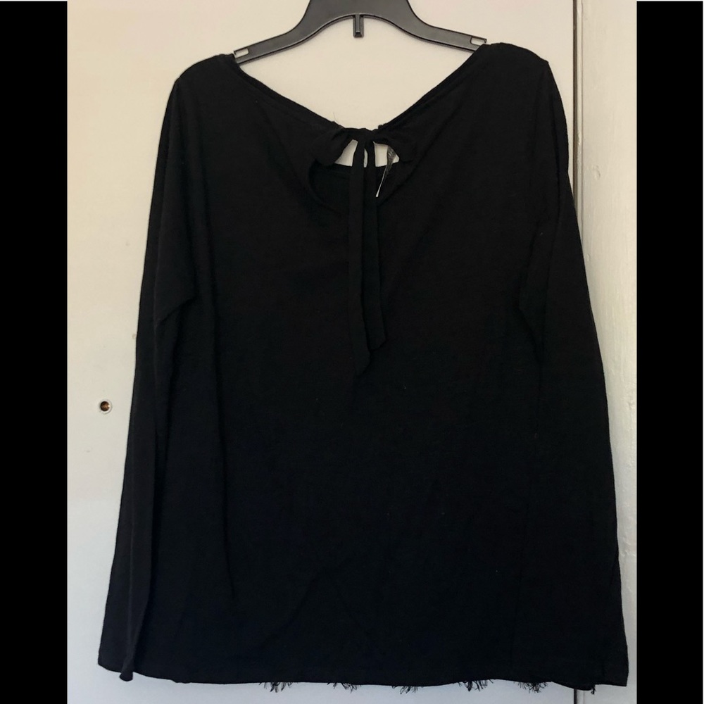 Black Lace Top size M